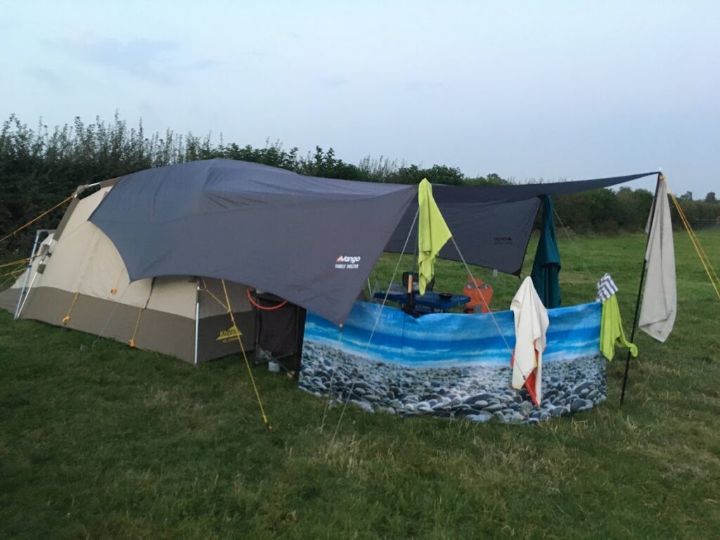 Vango family on sale shelter